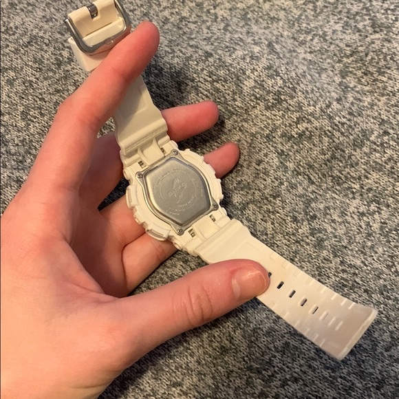 Baby G watch - Picture 2 of 2